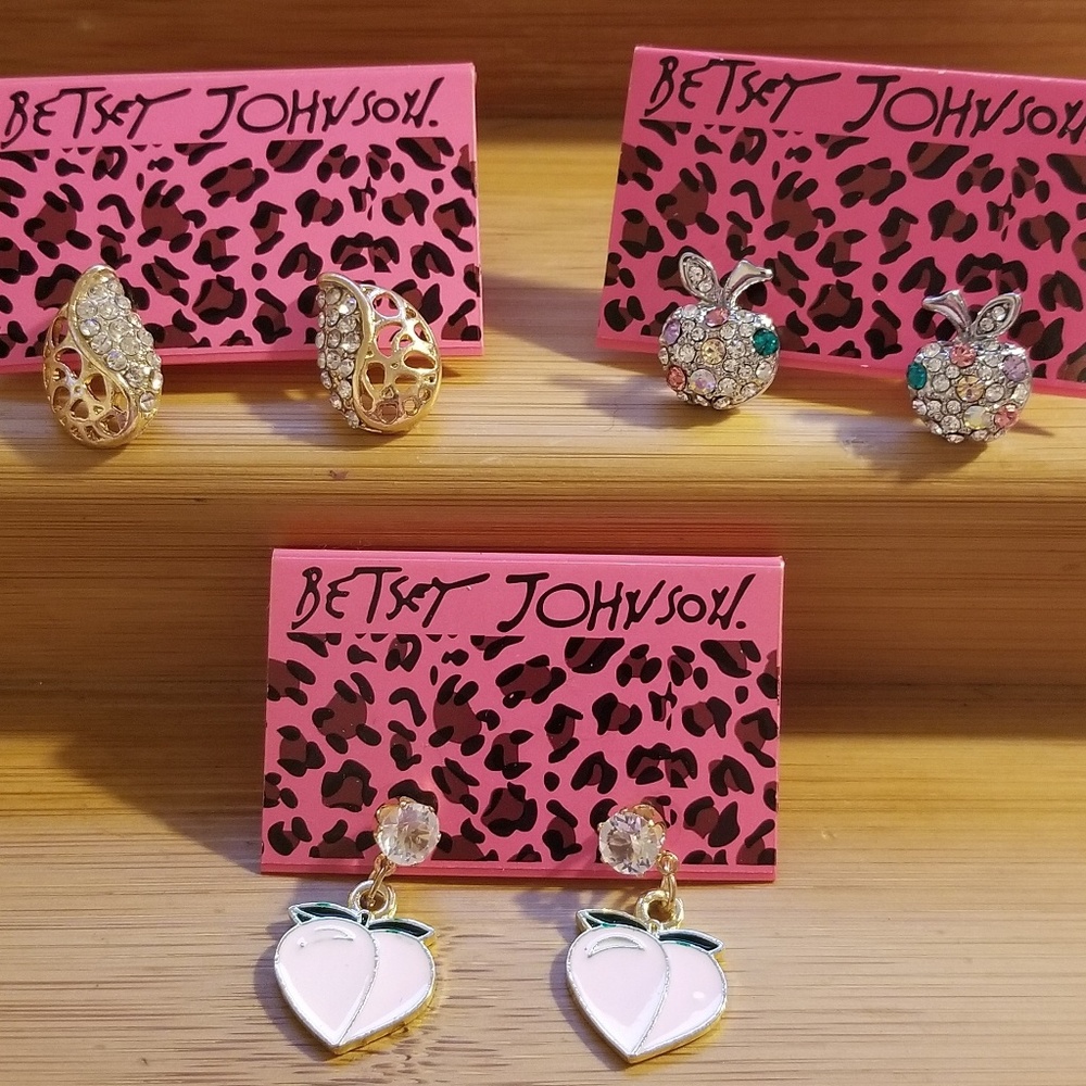 3 New Pair of Betsey Johnson Earrings! Fashion!